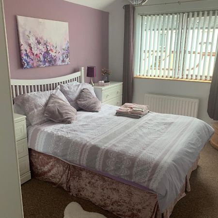 Minimum Stay Two Nights Larne Eksteriør bilde