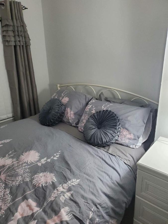 Minimum Stay Two Nights Larne Eksteriør bilde